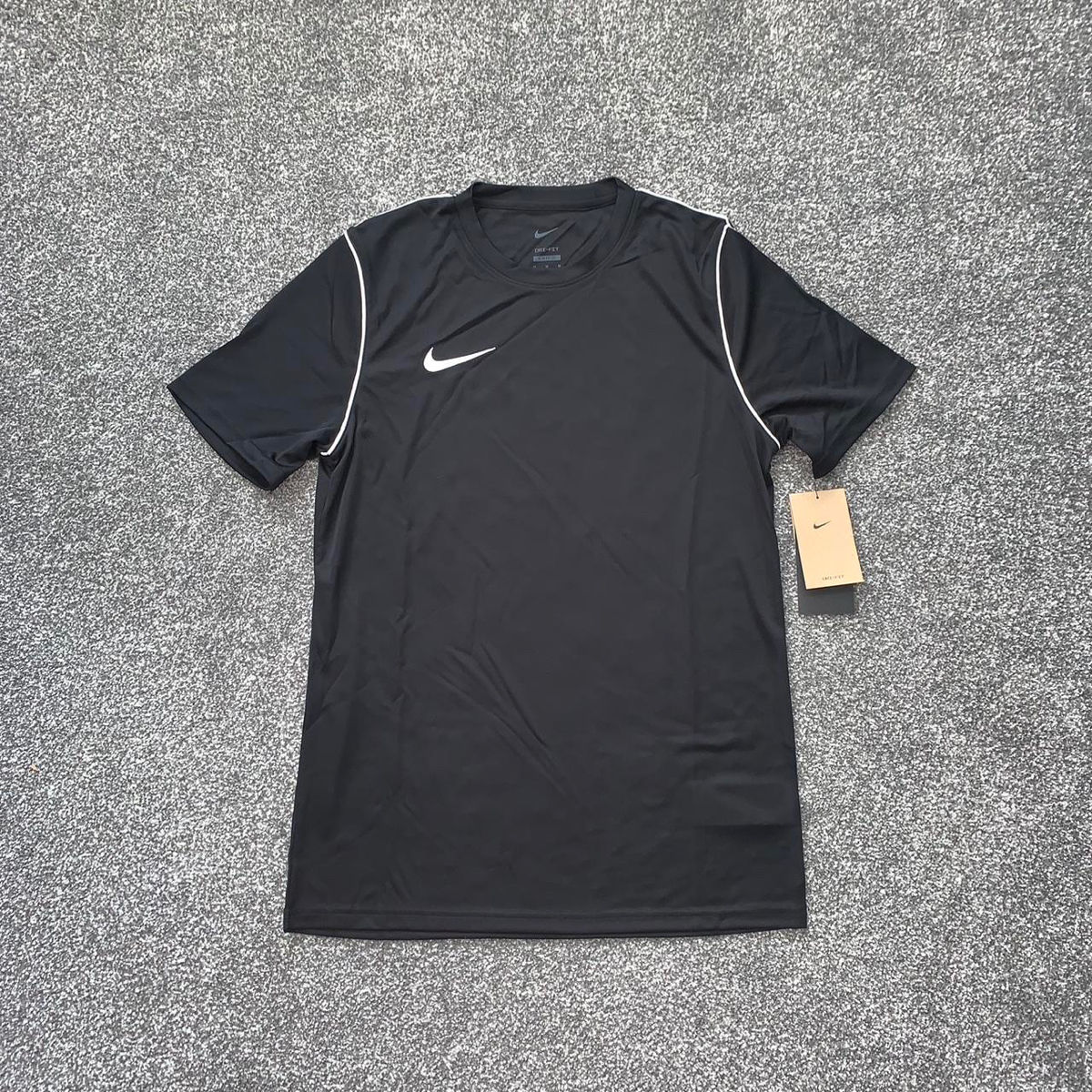 Tricou Nike  foto 0
