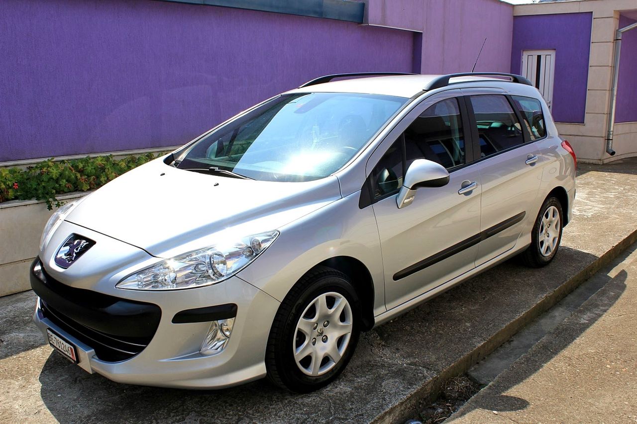 Peugeot 208 фото 7
