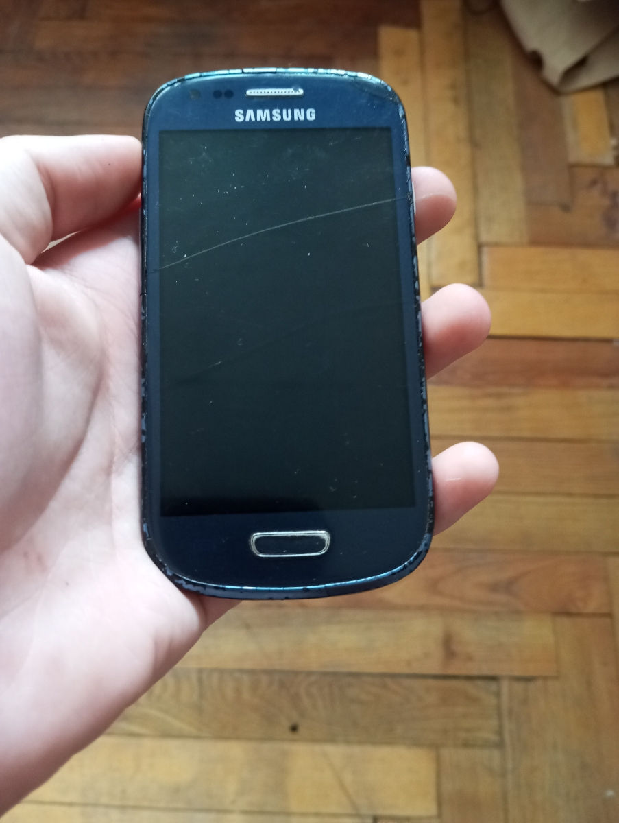 Продам Samsung galaxy S3 mini