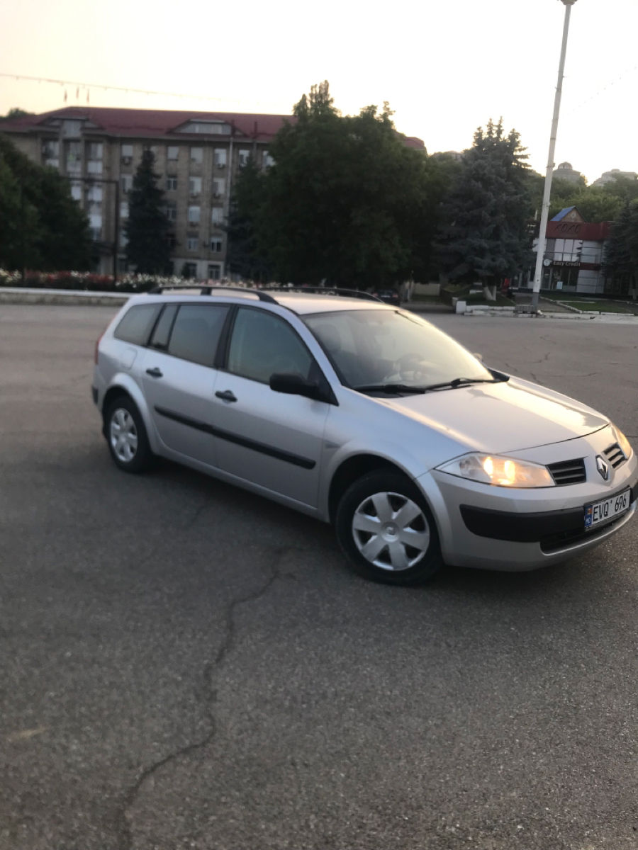 Renault Megane фото 3