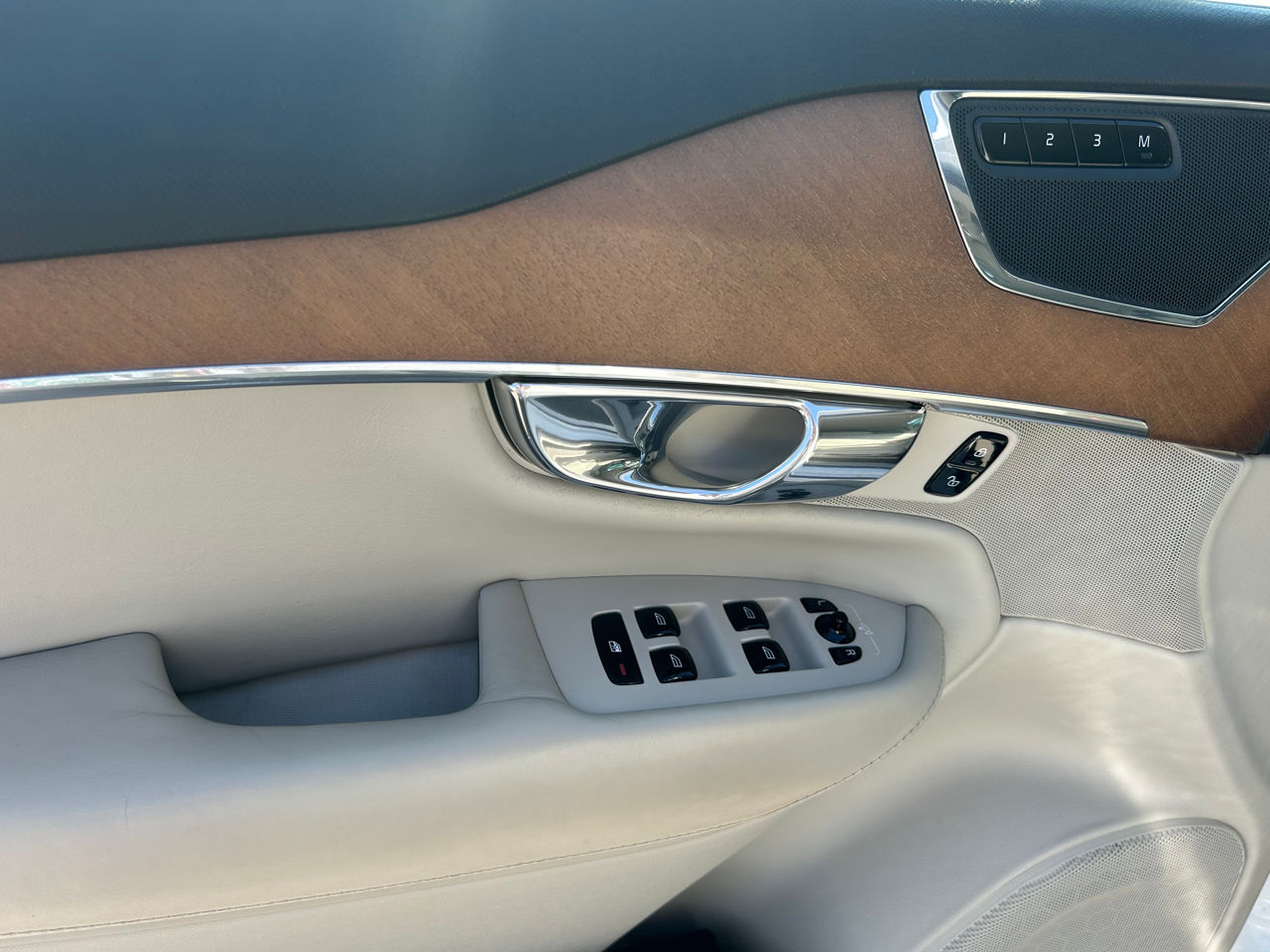 Volvo XC90 foto 11