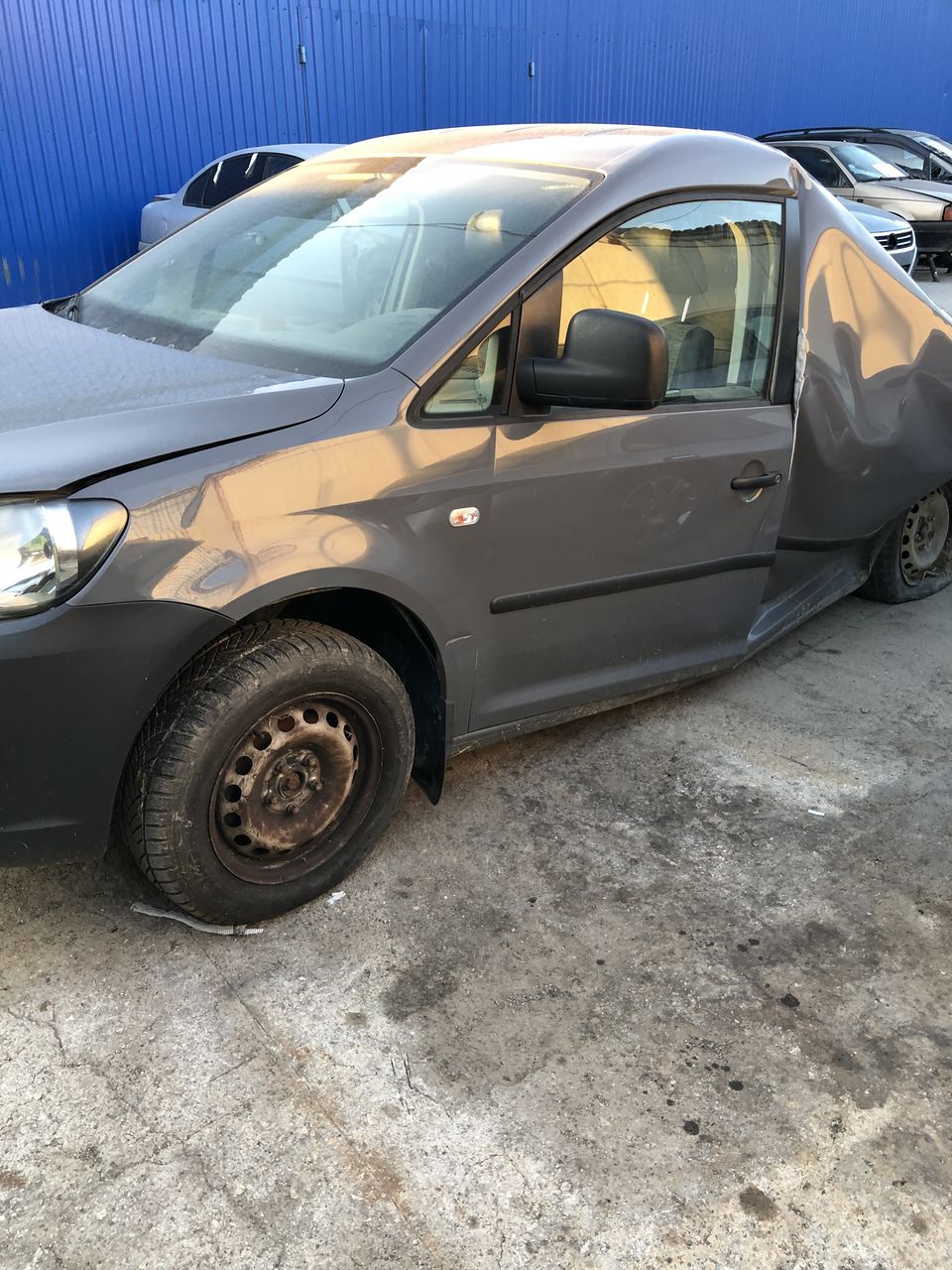 Piese Caddy 1,6 Tdi 2013 фото 2