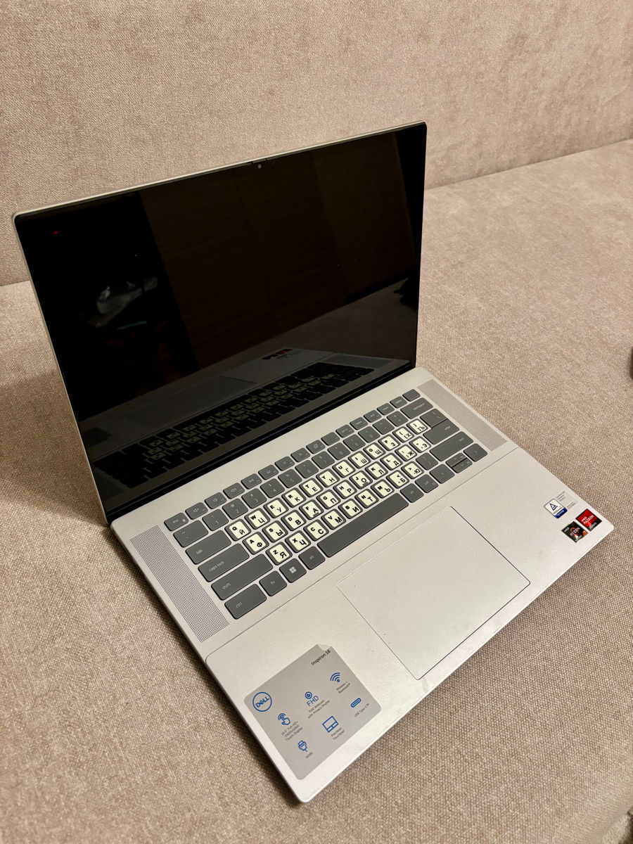 Dell Inspiron 16-5625 (16GB, DDR4, 3200MHz) – на запчасти foto 0