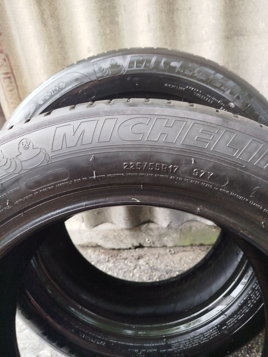 Anvelope 225/55 R17 Toate la acest preț. foto 0