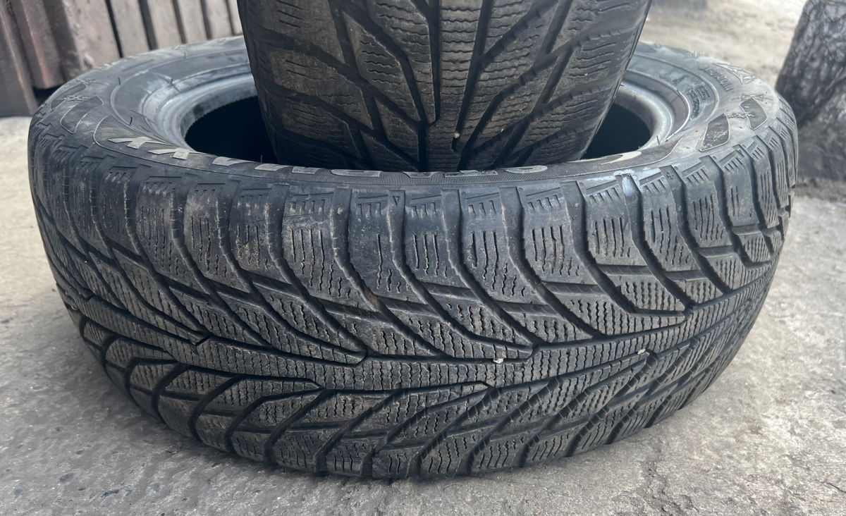 Продам 2 б.у шины 205/55 R16 Stamaxx Winter  фото 1