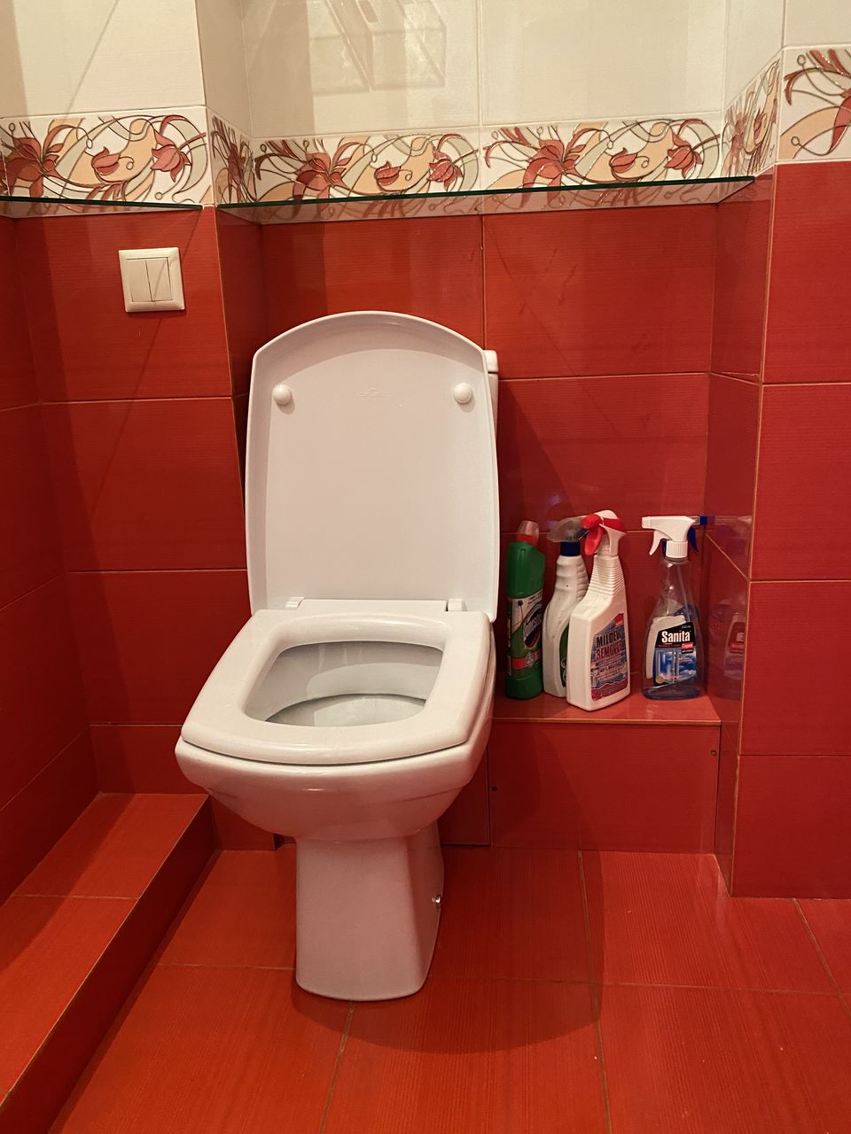 Новый унитаз