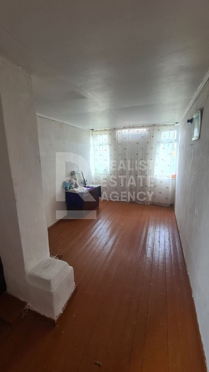 Vânzare Vilă în 2 nivele, 64,6 mp + 6 ari, rnul Rîșcani, satul Corlăteni