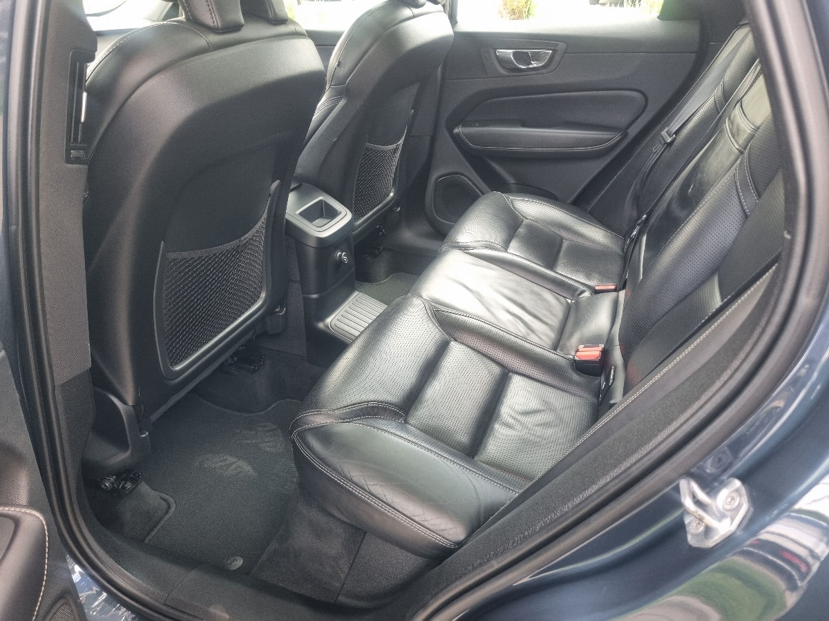 Volvo XC60 2019 photo 16