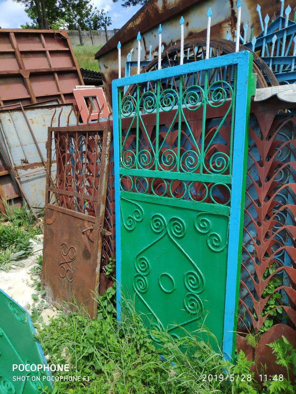 Porți metalice. Uși garaj. foto 3