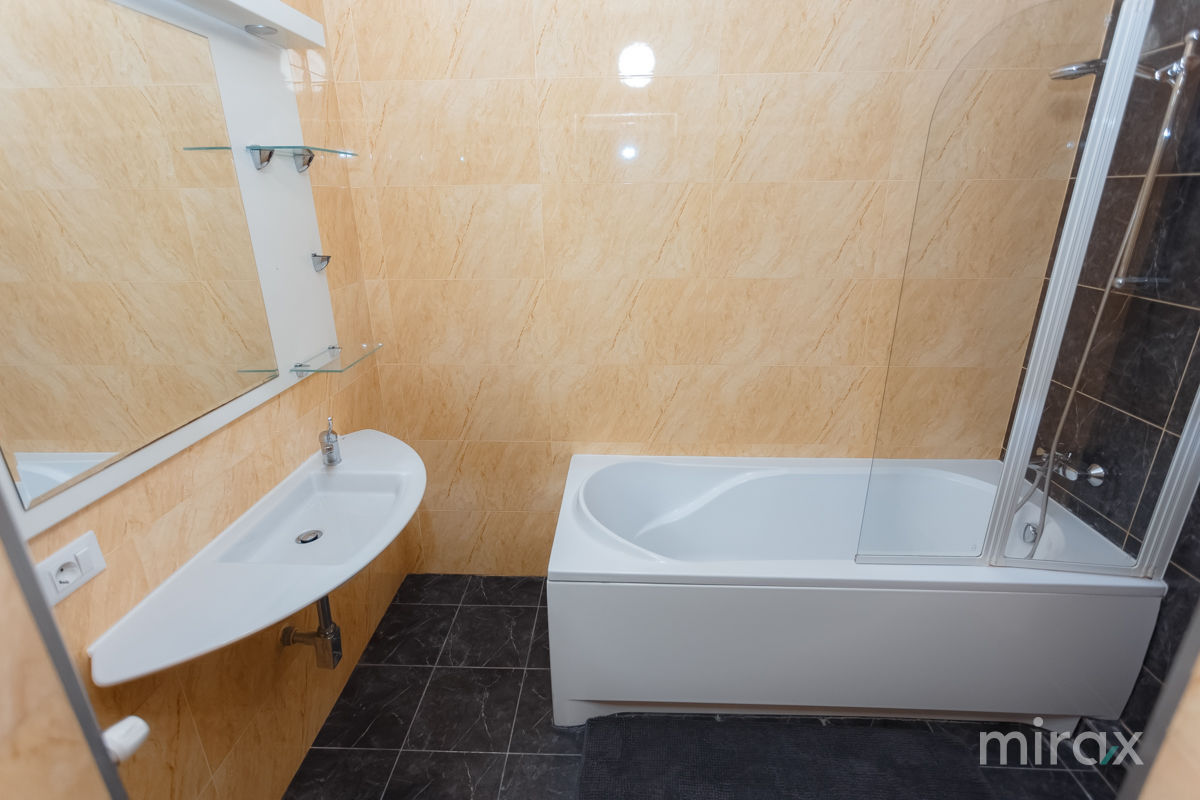 Apartament cu 2 camere, 75 m², Centru, Chișinău foto 14