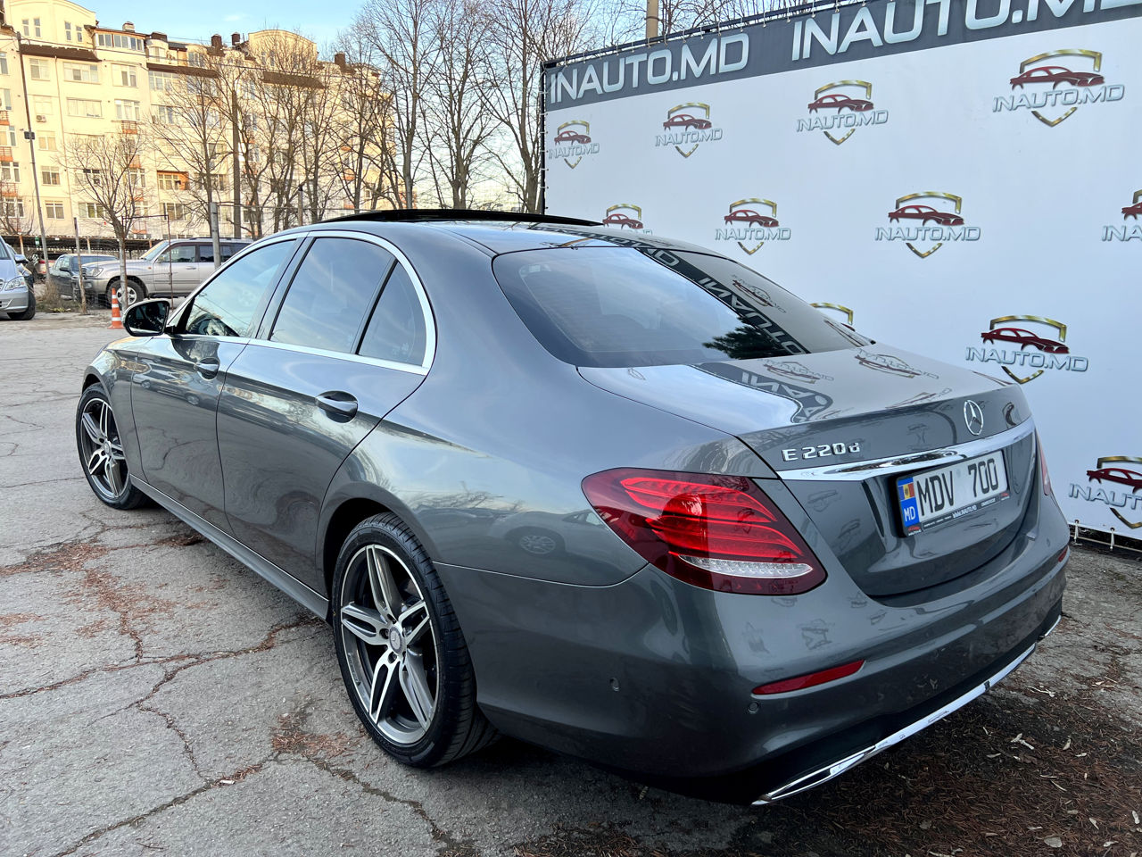 Mercedes E Class foto 2