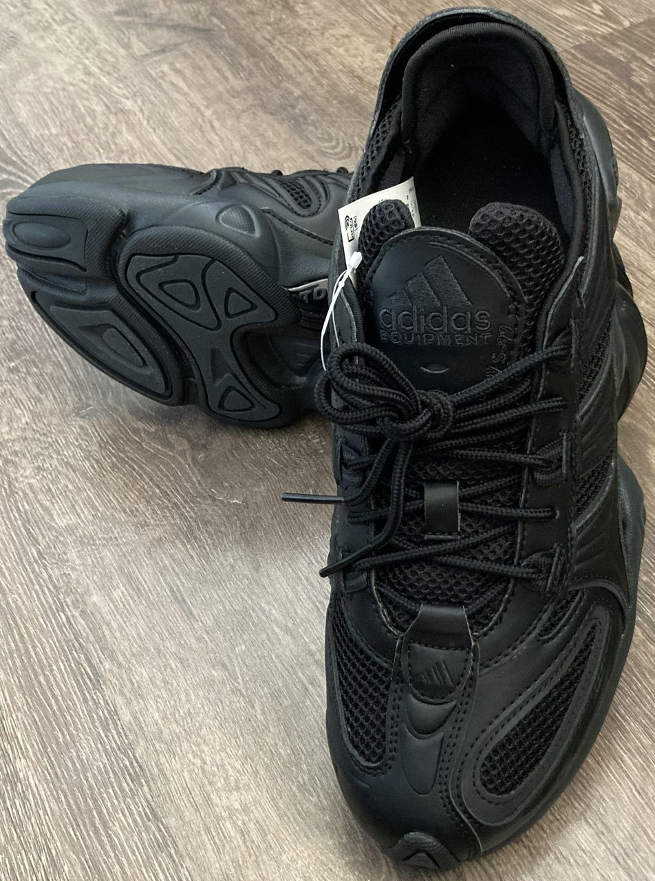 Кроссовки Adidas. Размер 41, 42.