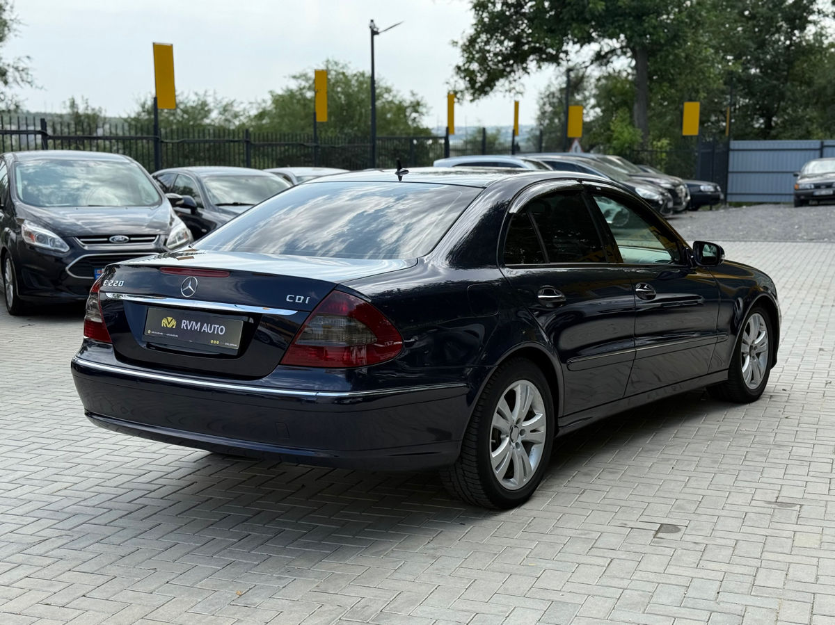 Mercedes E-Class foto 4