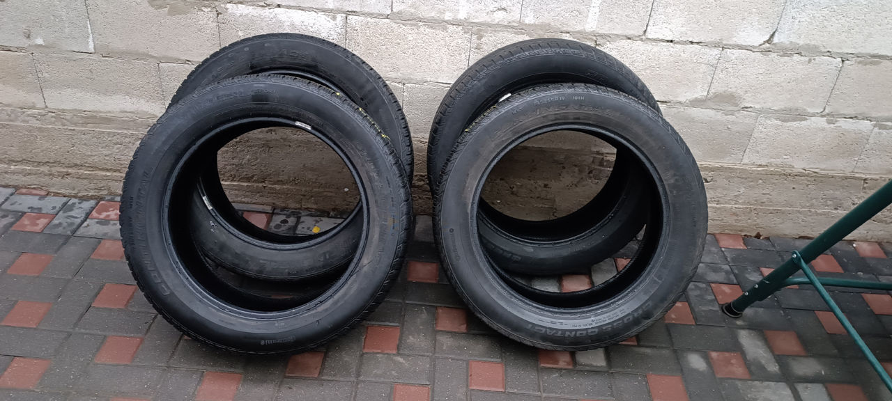235.55.r19 Continental
