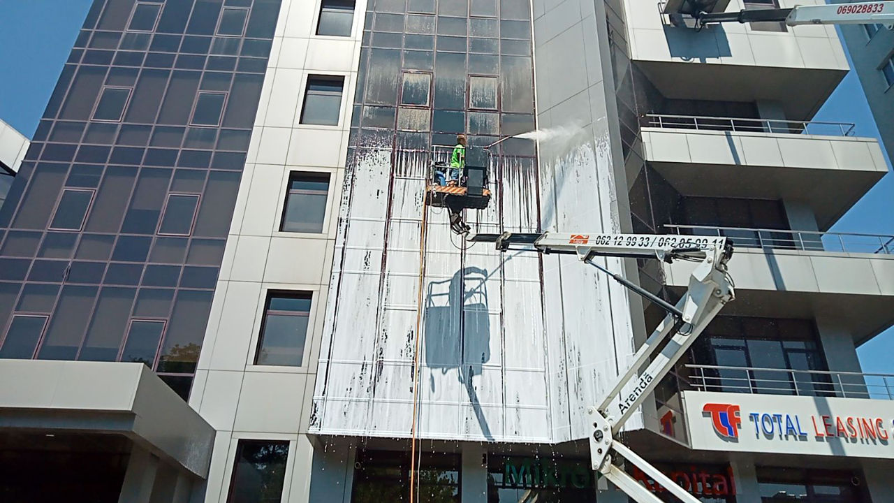Spălare fatade/geamuri la inaltime - dispunem de echipament profesional! foto 17