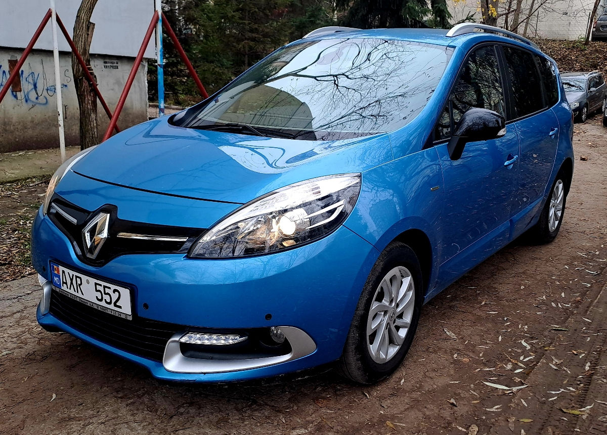 Renault Grand Scenic 2016 г. с пробегом 140000 км, Дизель, 7700 €