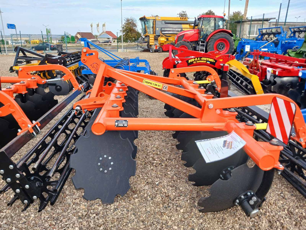 Grapa cu discuri 2,8 "taurus"/ навесные дисковые бороны 2,8 "таурус" - in rate cu 0% foto 1
