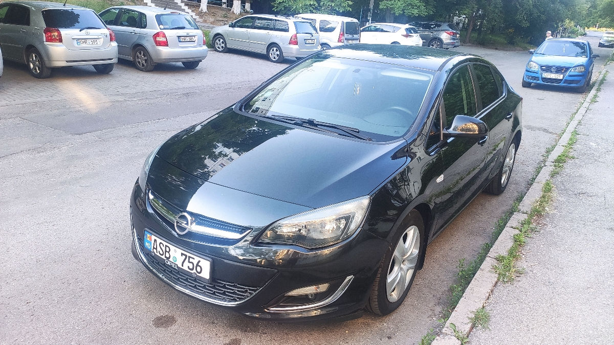 Opel Astra foto 0