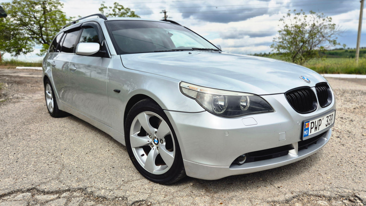 BMW 5 Series фото 7
