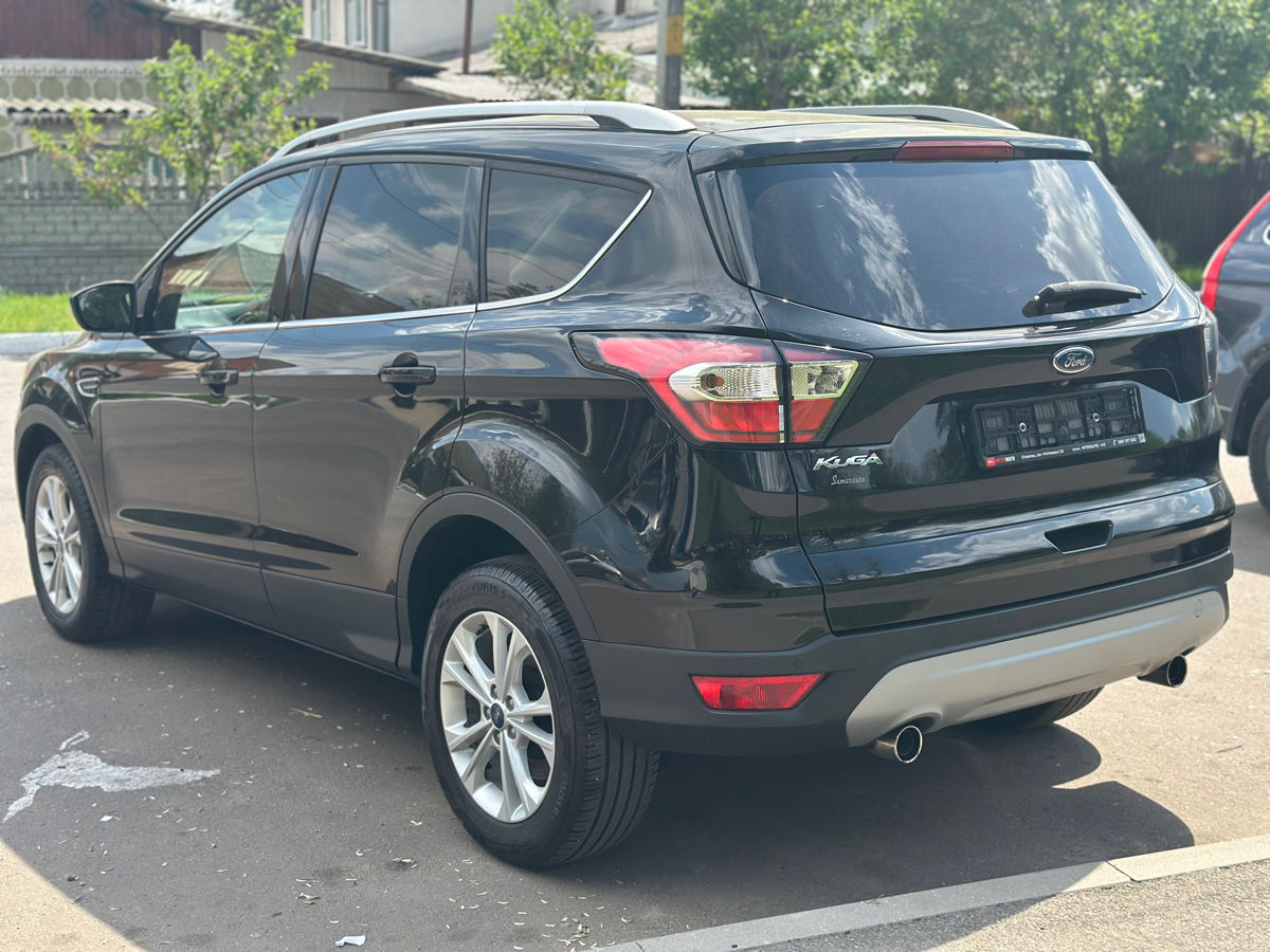 Ford Kuga foto 3