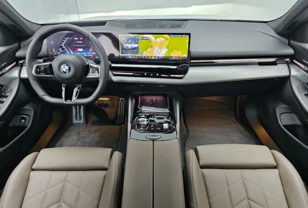 BMW 5 Series foto 4