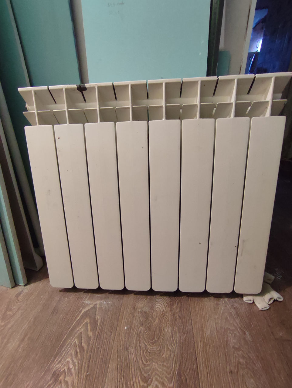 Б/у Итальянская батарея Bi Metal, Биметал 8 секций