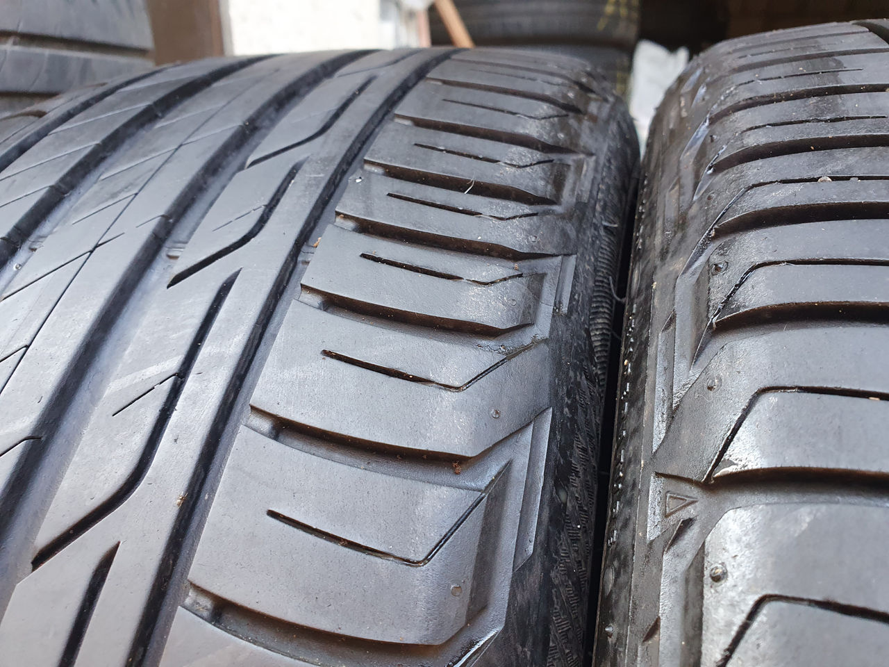 215/55/ R17- BRIDGESTONE.
