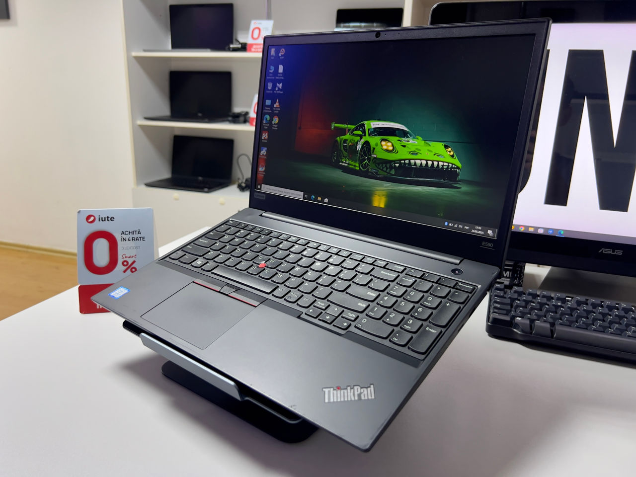 Lenovo ThinkPad E590/ 15,6" Full HD/ i5-8265U/ 8gb DDR4/ 256gb SSD (0%) фото 2
