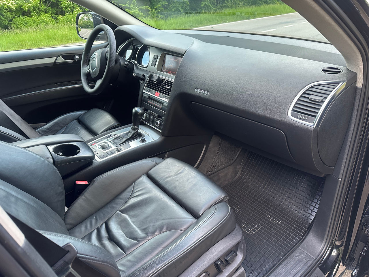 Audi Q7 foto 6