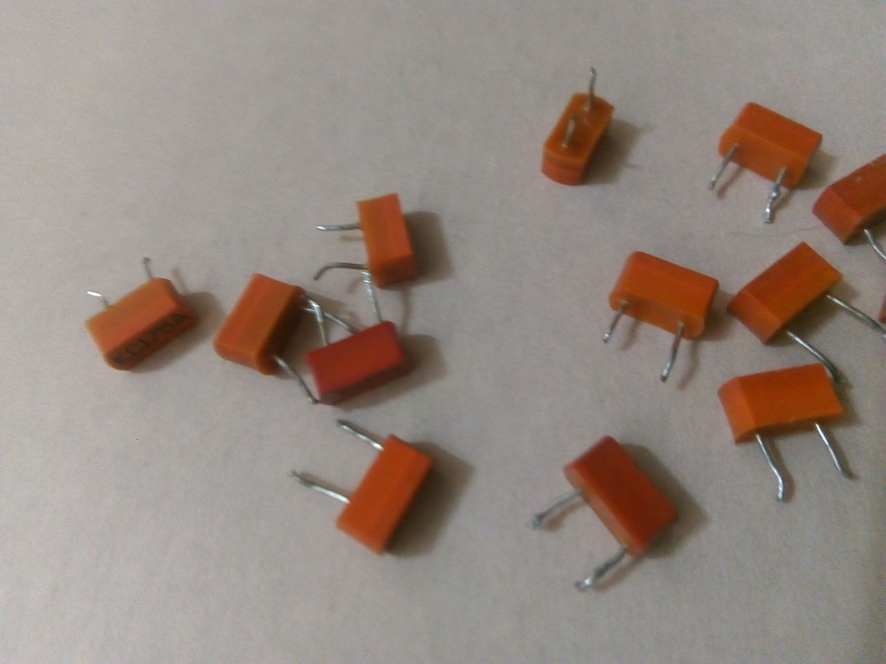 стабилитроны КС175А