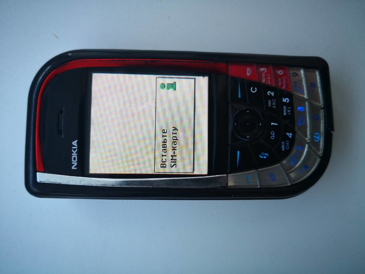 Nokia 7610 - черный / красный смартфон Привет покупатели. 1. Посмотрите  оригинальное фото этого те