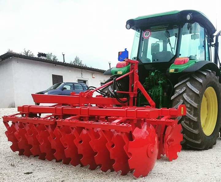 Utilaje agricole pentru prelucrarea terenului foto 0