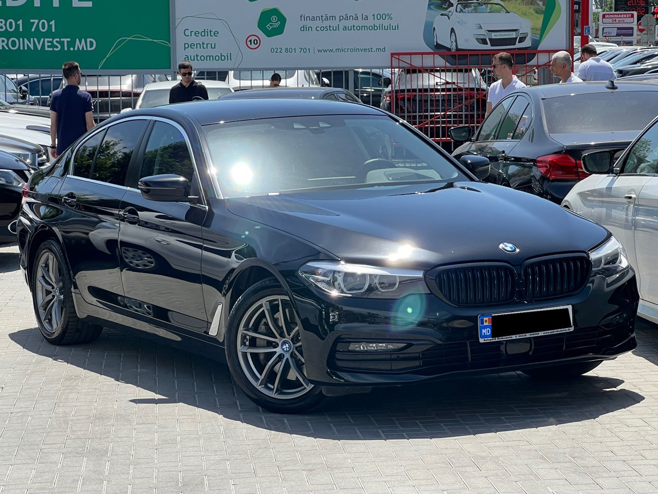 BMW 5 Series foto 4