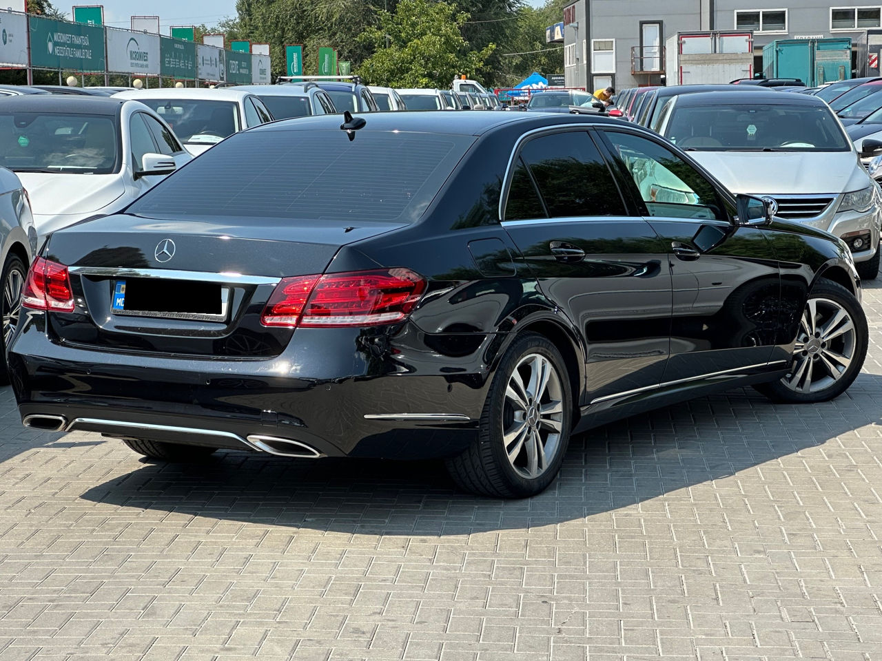 Mercedes E-Class foto 2