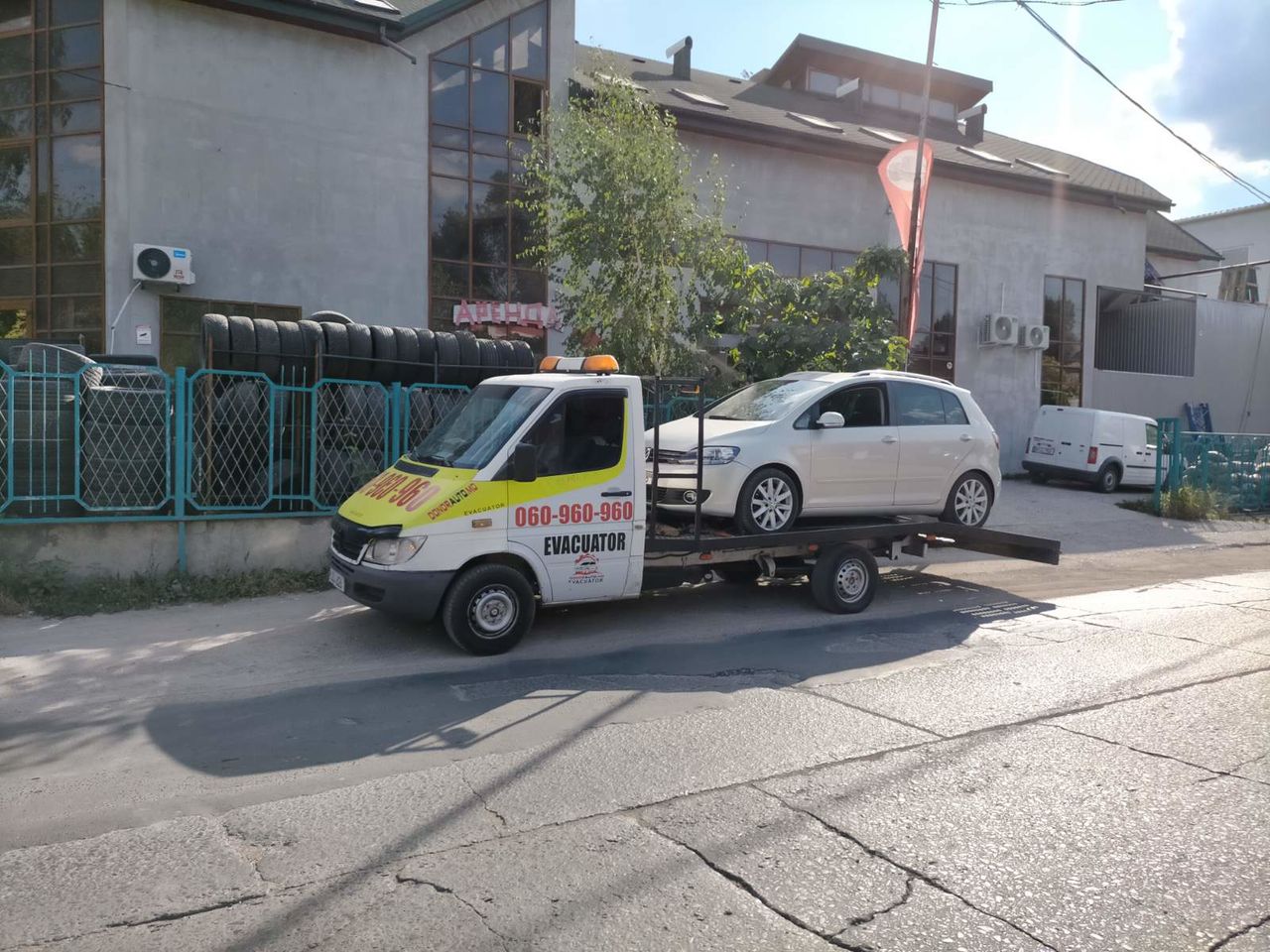 Ajutor tehnic 24/7 Evacuator фото 19