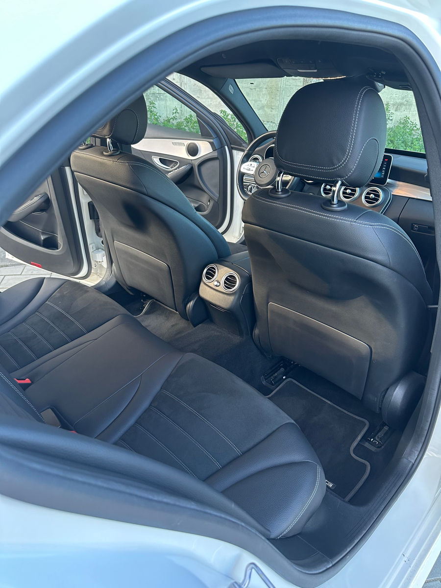 Mercedes C-Class foto 16