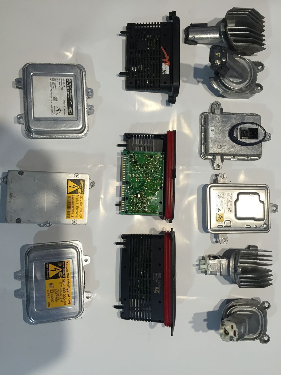 Xenon-led(BMW,Mercedes,Toyota,Skoda,Porsche,Lexus,Hyundai,..) Faruri-Stopuri foto 2