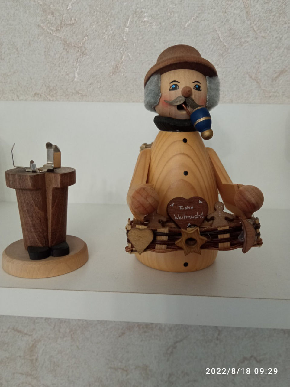 Продам Немецкие фигурки курильщиков из Зайффена
