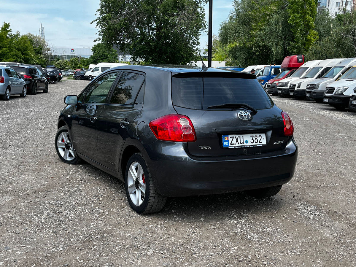 Toyota Auris foto 3