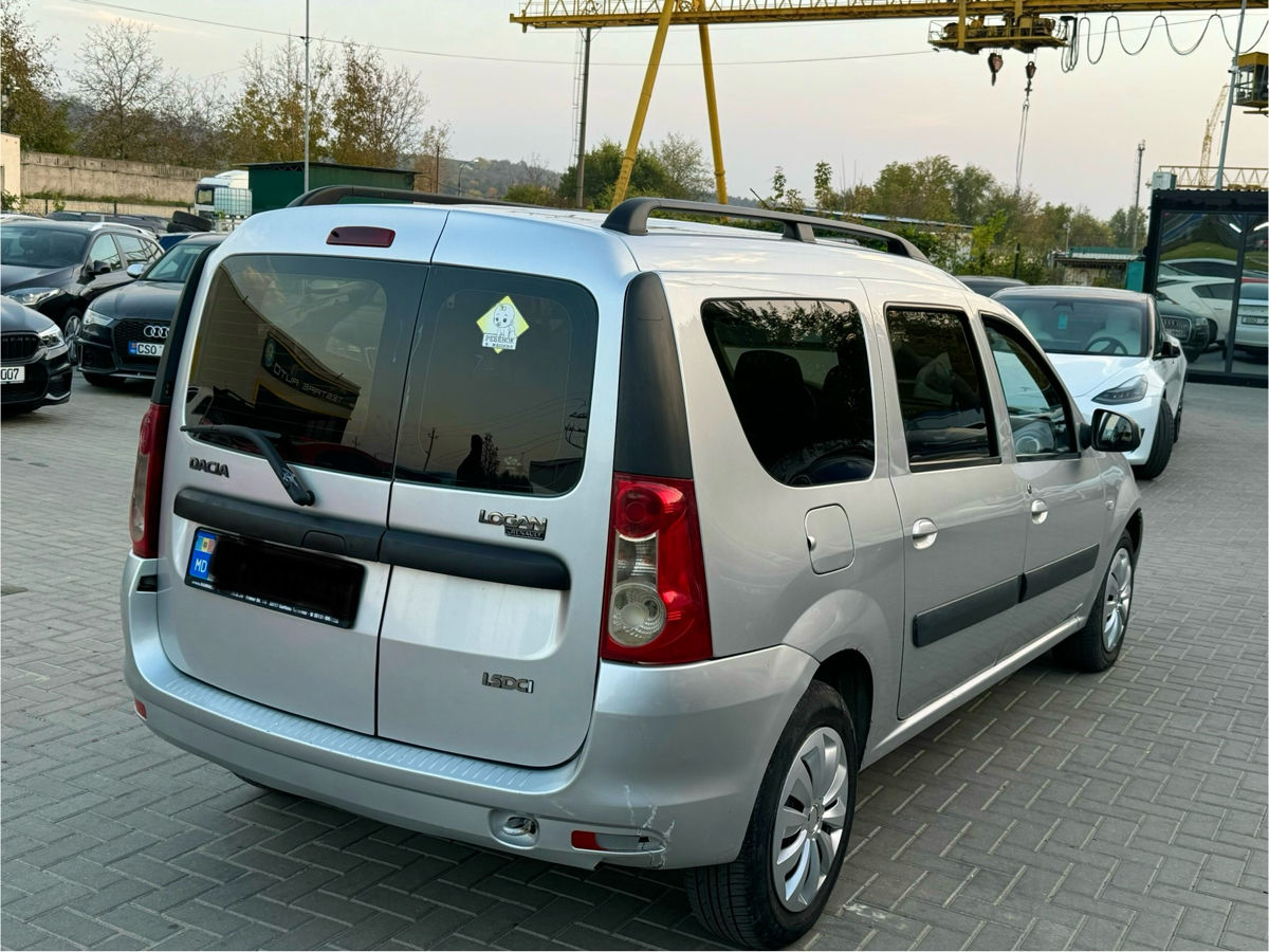 Dacia Logan foto 2