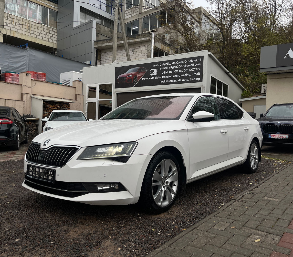 Skoda Superb foto 2