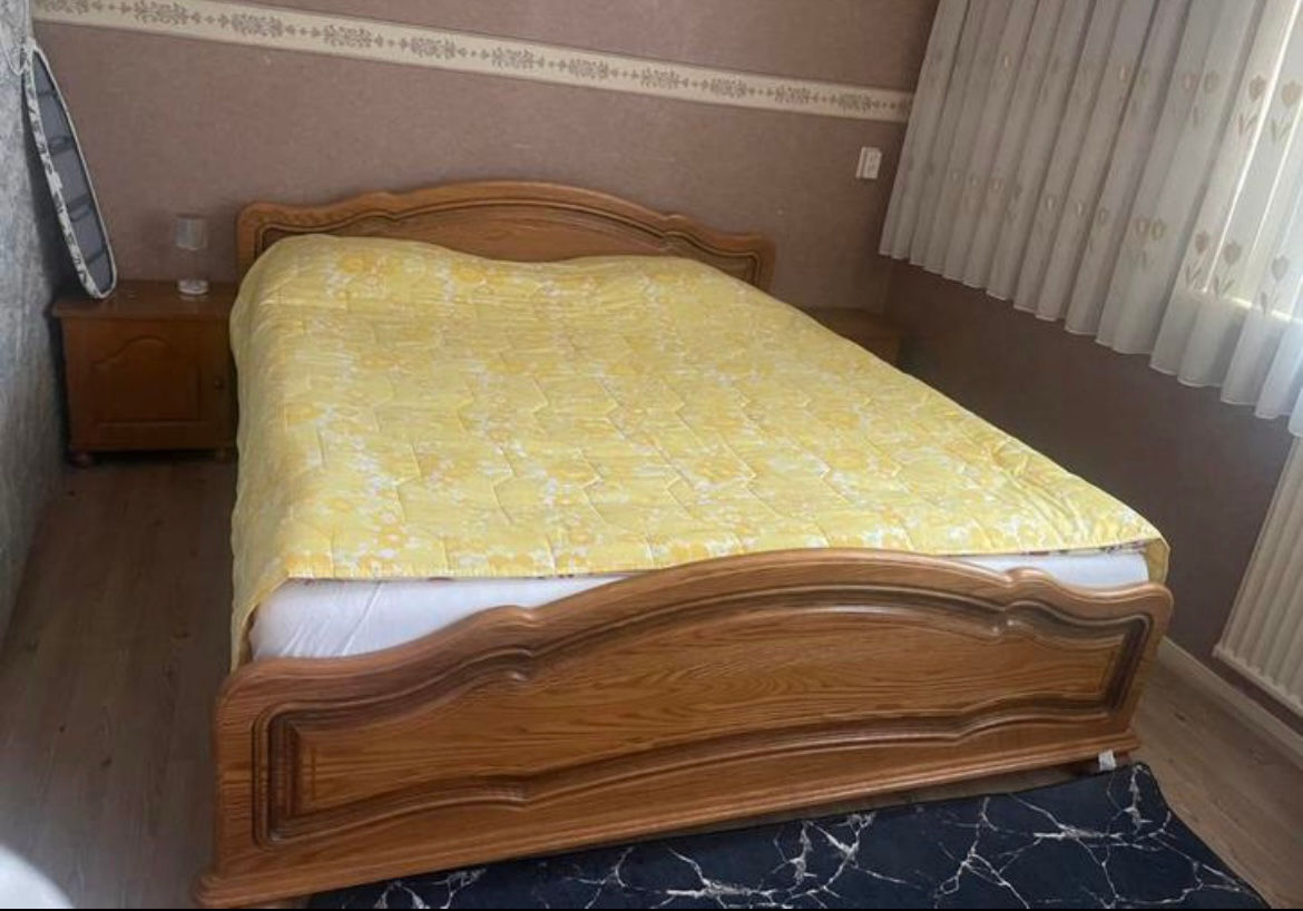 Vand dormitoare din lemn natural foto 8