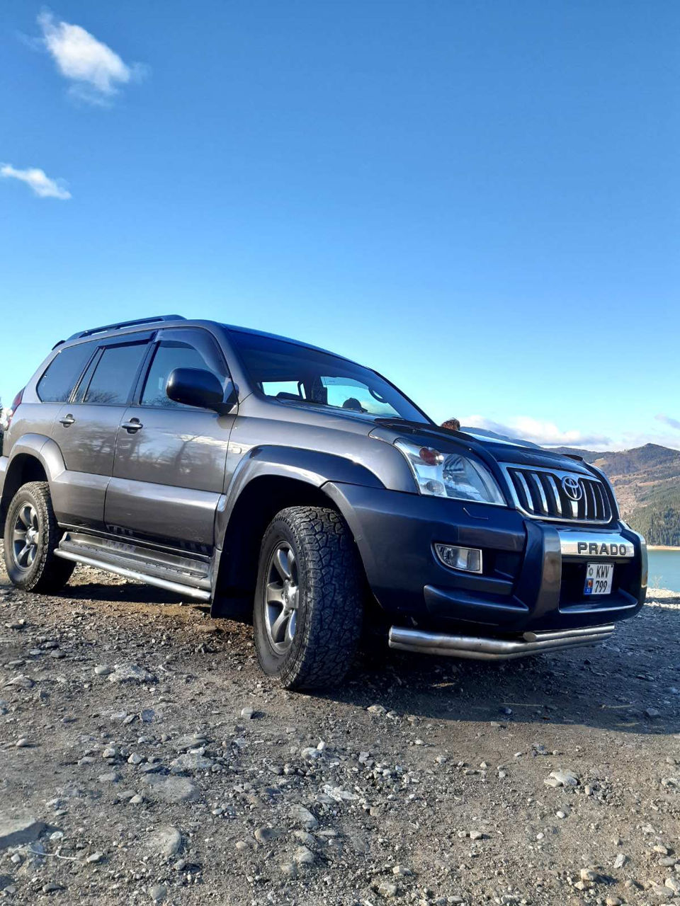 Toyota Land Cruiser Prado foto 1