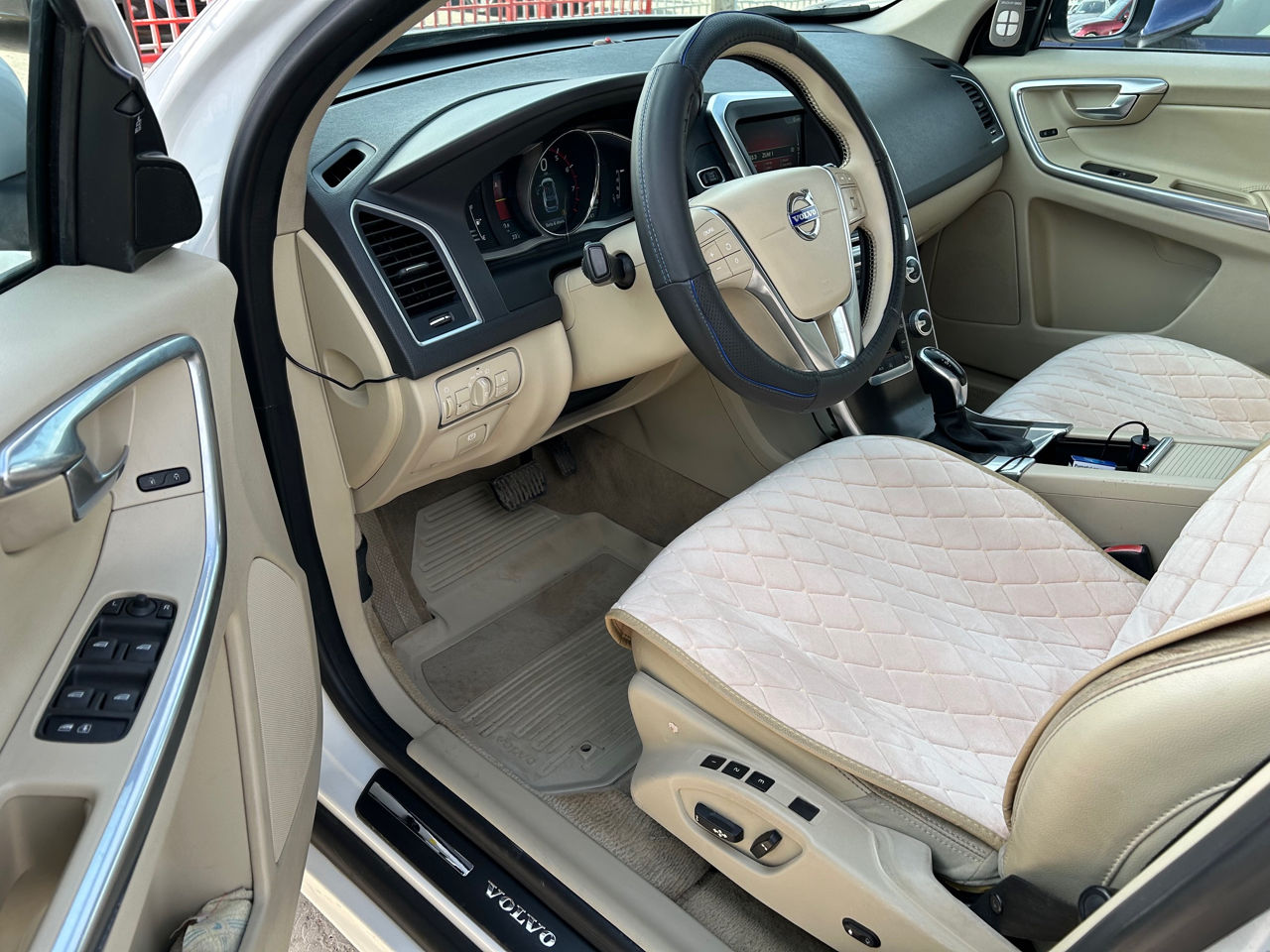 Volvo XC60 foto 6
