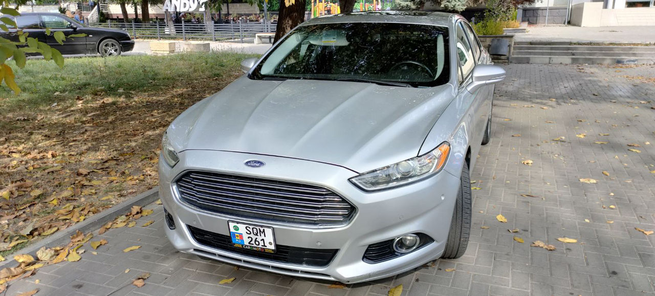 Ford Fusion фото 8.