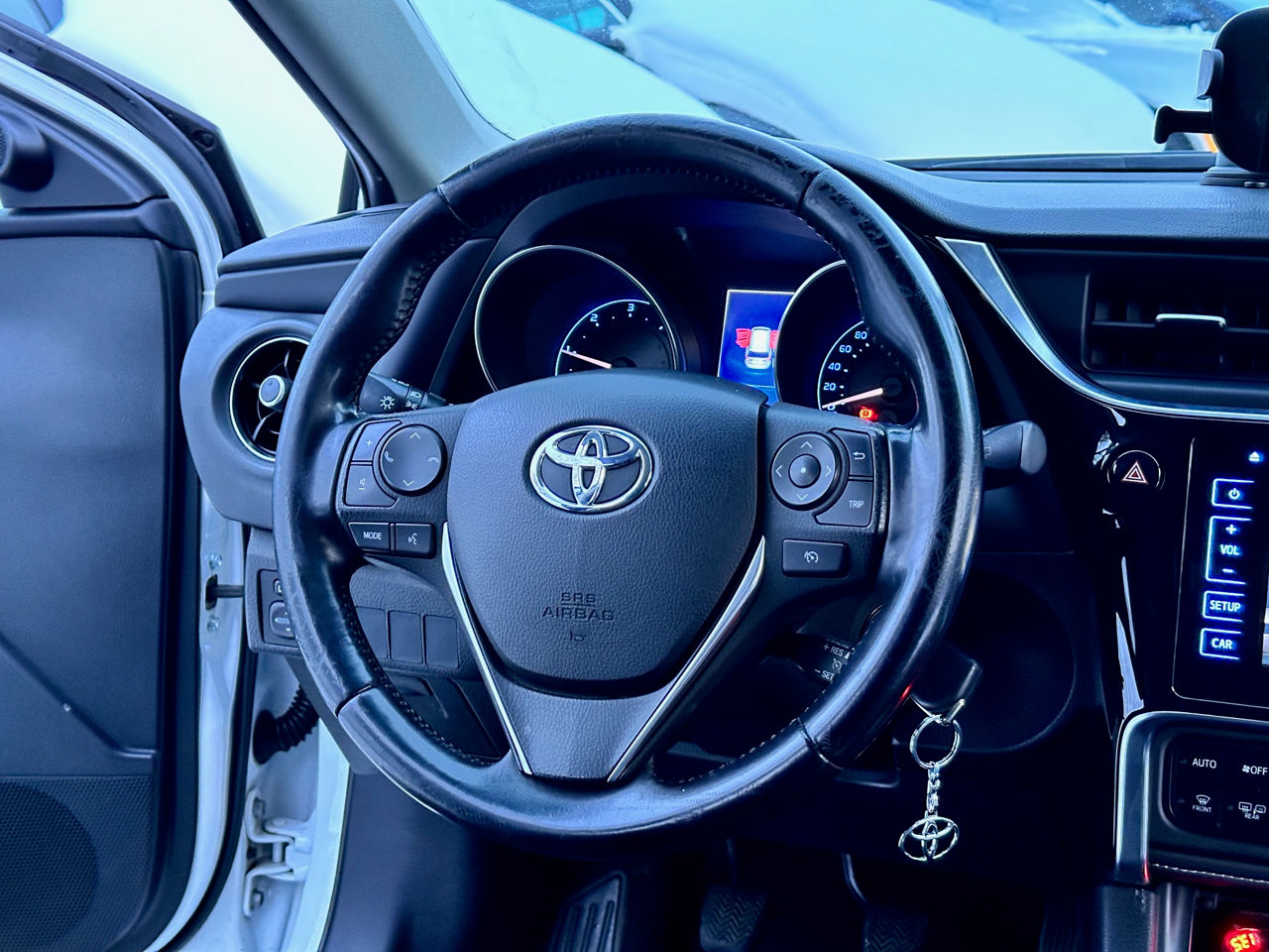 Toyota Auris foto 12