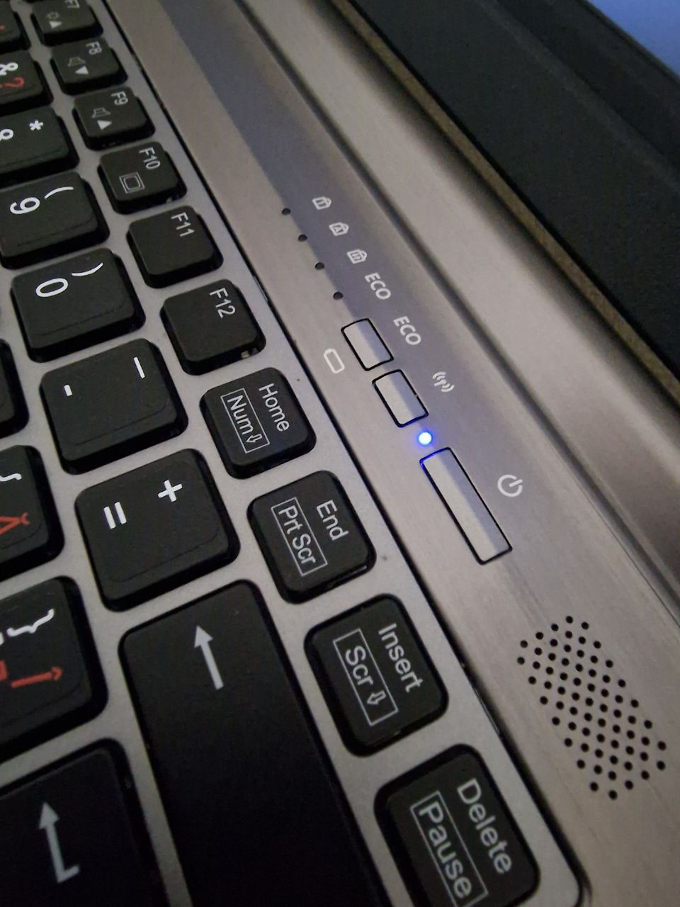 Laptop ieftin Fujitsu Lifebook E746 14" i5-6300/12Gb DDR4/SSD 250gb foto 7
