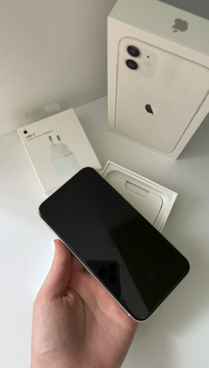 iPhone 11 + adapter 20W foto 1