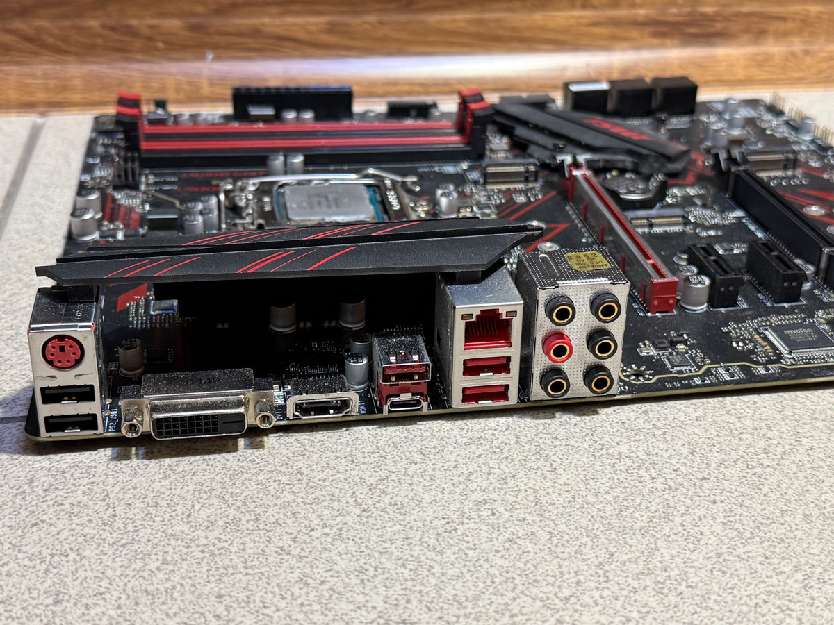 MSI MPG Z390 + Intel Core i7-9700K фото 2
