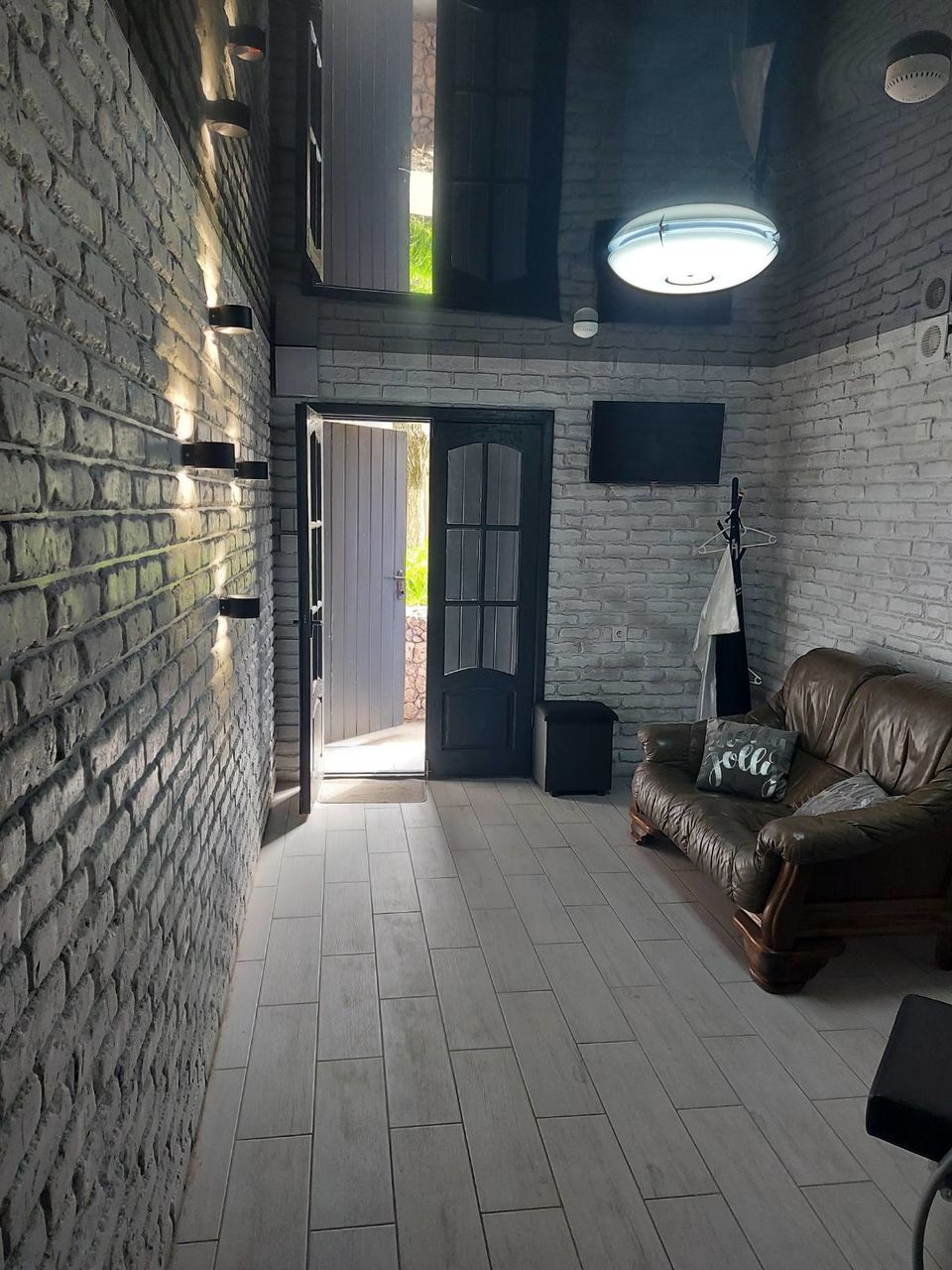 В салоне красоты на Рышкановка сдается кресло в аренду парикмахеру ...